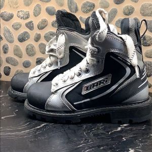 Size 3 BARI Rookie ice street hockey boots